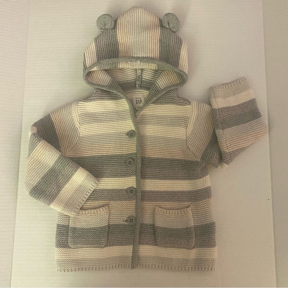 GAP Baby Knit Cardigan in Multi-colors GUC 12-18 months